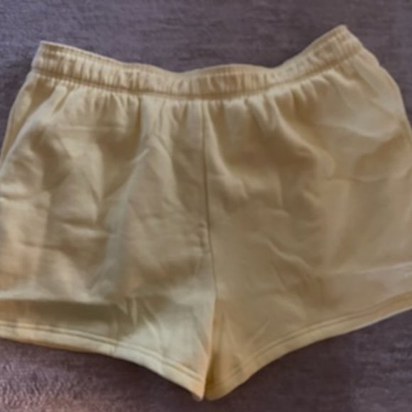 PINK/VS - Picture 3 of 5